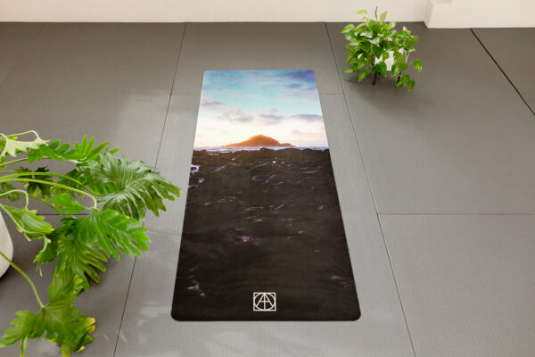 Kiki Beach Hot Yoga Mat